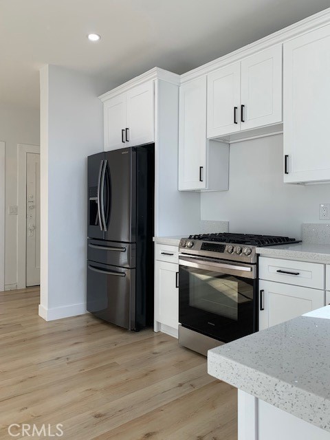 Detail Gallery Image 6 of 10 For 247 N New Hampshire, Los Angeles,  CA 90004 - 1 Beds | 1 Baths