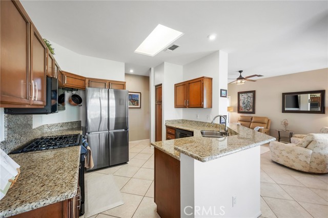 Detail Gallery Image 14 of 37 For 38767 Burgundy, Palm Desert,  CA 92211 - 2 Beds | 2 Baths