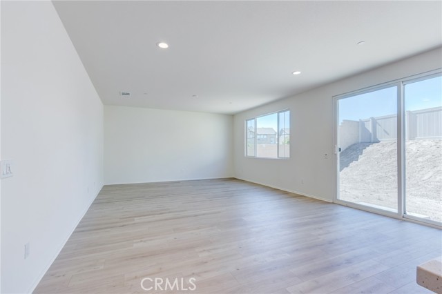 13119 Lancaster Street, Hesperia CA: https://media.crmls.org/medias/d1a735a5-e528-4185-bb66-f1058cc421a8.jpg