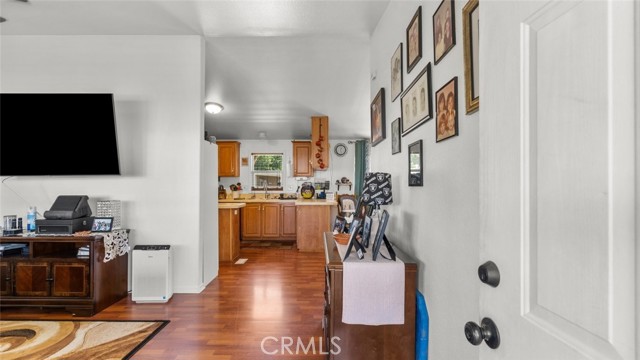 Detail Gallery Image 10 of 39 For 1501 E Avenue I #115,  Lancaster,  CA 93535 - 4 Beds | 2 Baths