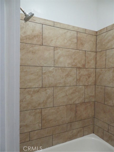 Detail Gallery Image 18 of 19 For 156 E Colden, Los Angeles,  CA 90003 - 2 Beds | 1 Baths