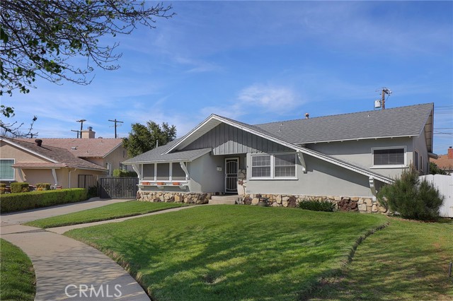 Detail Gallery Image 2 of 31 For 16837 Itasca, Northridge,  CA 91343 - 4 Beds | 3 Baths