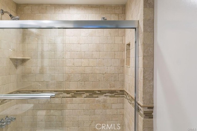 Detail Gallery Image 19 of 29 For 555 Esplanade #418,  Redondo Beach,  CA 90277 - 2 Beds | 2 Baths