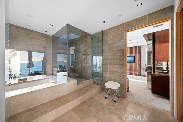 Detail Gallery Image 47 of 75 For 2665 Victoria Dr, Laguna Beach,  CA 92651 - 5 Beds | 4/2 Baths