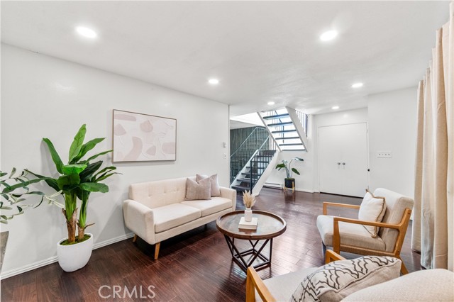 Detail Gallery Image 5 of 54 For 7081 Fulton Way, Stanton,  CA 90680 - 4 Beds | 2 Baths