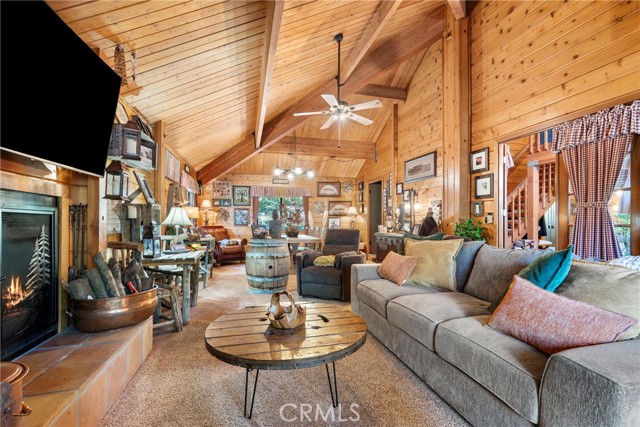 116 Pine Ridge Road, Crestline CA: https://media.crmls.org/medias/d1aa42c1-b3ca-4993-a66e-45c2bd7e065f.jpg