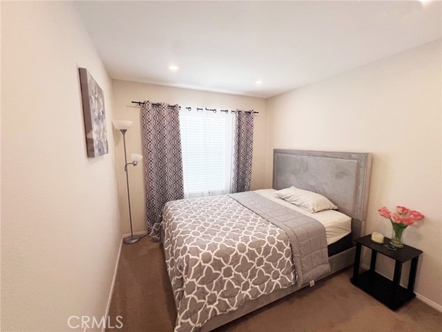 Detail Gallery Image 17 of 23 For 28303 Sycamore Dr, Saugus,  CA 91350 - 3 Beds | 2/1 Baths