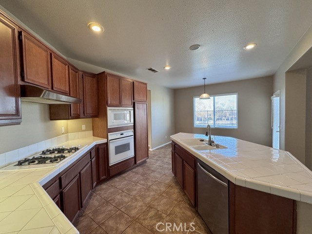 Detail Gallery Image 22 of 56 For 32776 Vine St, Temecula,  CA 92592 - 3 Beds | 2/1 Baths