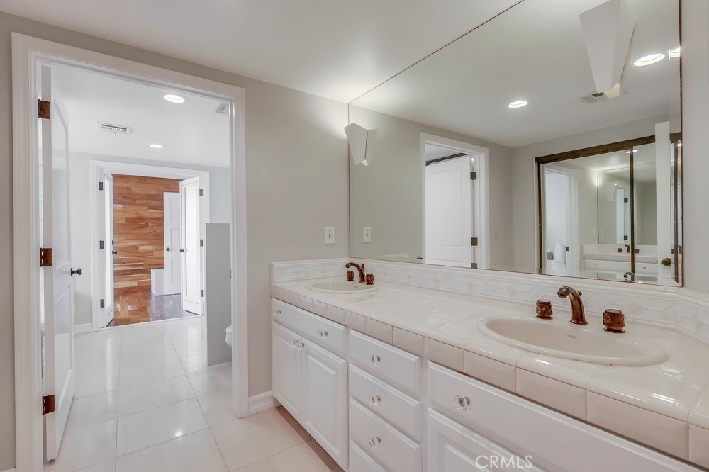 MLS #PW25176978 img 59