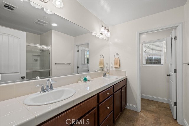 Detail Gallery Image 32 of 50 For 13210 Sunlight Star, Bakersfield,  CA 93314 - 4 Beds | 3 Baths