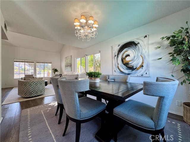 Detail Gallery Image 9 of 48 For 21 N Slope Ln, Pomona,  CA 91766 - 4 Beds | 2/1 Baths