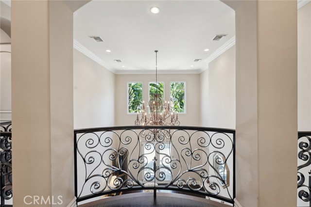 23115 Erwin Street, Woodland Hills CA: https://media.crmls.org/medias/d1af8053-2061-43db-9601-284077d06c1d.jpg