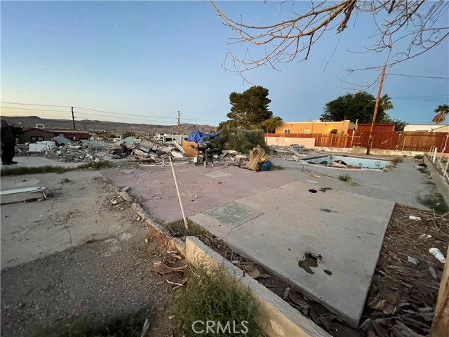 226 E Fredricks Street, Barstow, California 92311, ,Commercial Sale,For Sale,226 E Fredricks Street,CRSR23049077