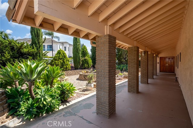 2591 Braided Mane Drive, Diamond Bar CA: https://media.crmls.org/medias/d1b09403-19a4-4bc4-a0b7-7cca9ee93152.jpg