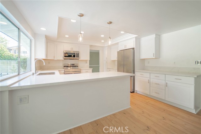 Detail Gallery Image 5 of 38 For 25401 Helena Circle, Mission Viejo,  CA 92691 - 5 Beds | 3 Baths