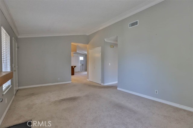134 N Woodlake Street, Lake Elsinore CA: https://media.crmls.org/medias/d1b1236a-d4e6-44ea-9814-fbda2368ca5a.jpg
