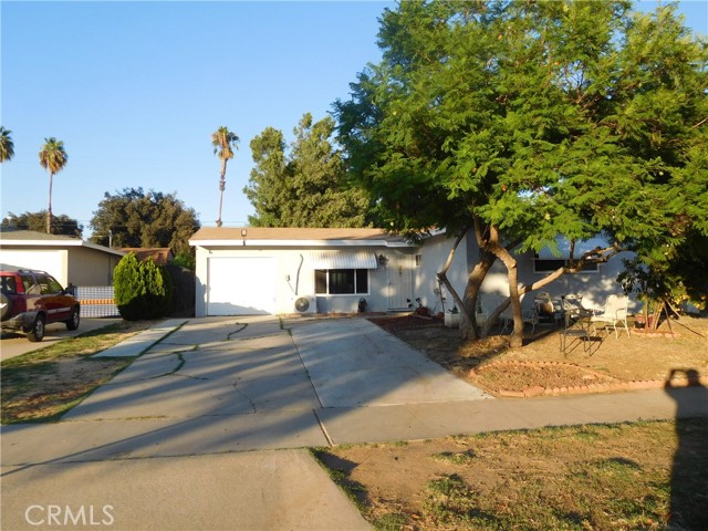 4061 Manchester Pl, Riverside, CA 92503