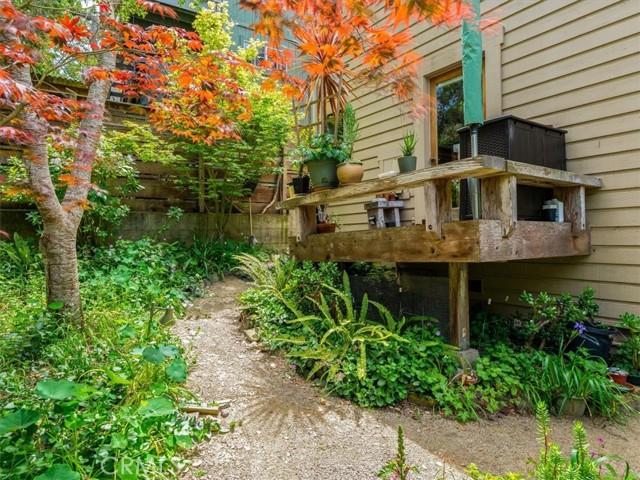 2320 Wilcombe Drive, Cambria CA: https://media.crmls.org/medias/d1b2d6fc-077a-4388-b60d-17600f685fba.jpg