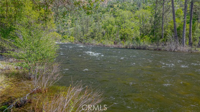9977 Incline Road, El Portal CA: https://media.crmls.org/medias/d1b3ac92-7d85-4a7b-87e2-6f0e3d5ce87a.jpg