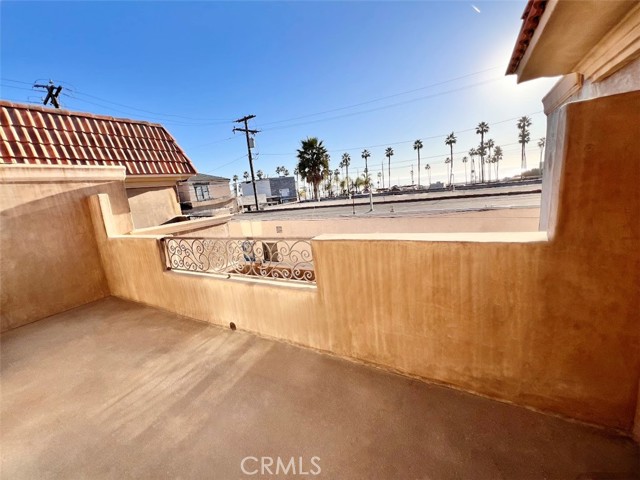116 7th Street, Huntington Beach CA: https://media.crmls.org/medias/d1b3ea0c-081d-4c75-82c3-822f74f98cc0.jpg