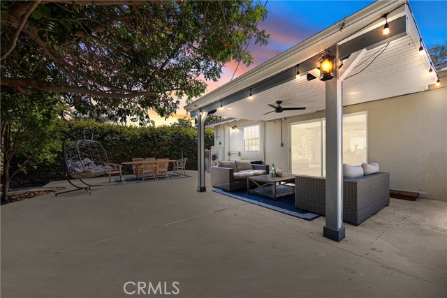 5834 Costello Avenue, Van Nuys CA: https://media.crmls.org/medias/d1b43d09-289b-49a1-8cb9-f0ce9dd513b1.jpg