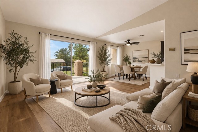 Detail Gallery Image 5 of 39 For 2588 Avenida Del Vista #J202,  Corona,  CA 92882 - 1 Beds | 1 Baths