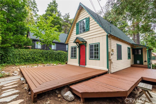Detail Gallery Image 3 of 30 For 26370 Alpine Lane, Twin Peaks,  CA 92391 - 2 Beds | 1 Baths