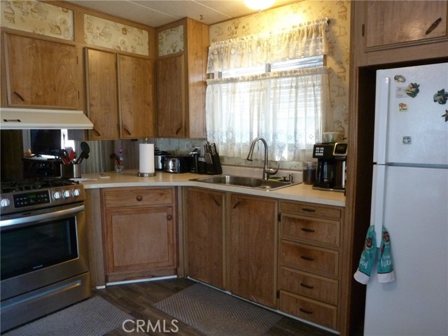 Detail Gallery Image 4 of 13 For 107 Cottonwood Cir, Oroville,  CA 95965 - 2 Beds | 1 Baths