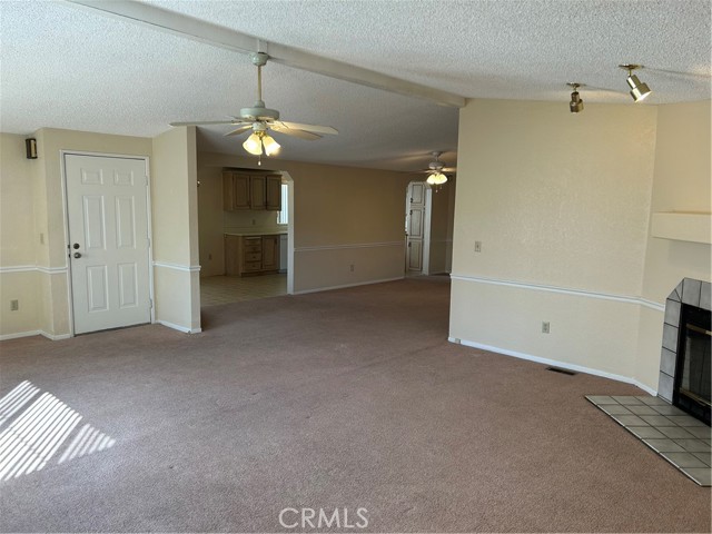 Detail Gallery Image 5 of 29 For 1526 Ailanthus Dr, Hemet,  CA 92545 - 3 Beds | 2 Baths