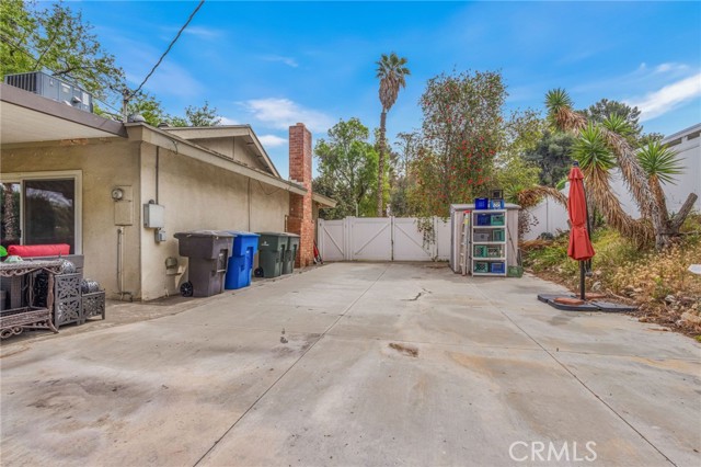 Detail Gallery Image 17 of 67 For 2367 Deerhorn Dr, Riverside,  CA 92506 - 4 Beds | 2/1 Baths