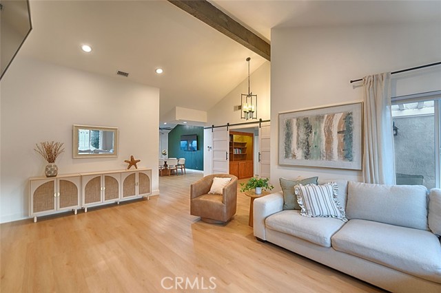 Detail Gallery Image 13 of 52 For 2015 W Ontario, Corona,  CA 92882 - 4 Beds | 2 Baths