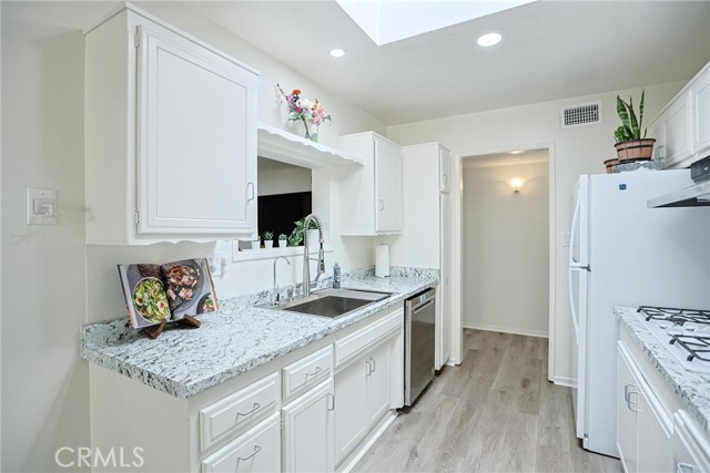 Detail Gallery Image 22 of 66 For 6444 Mt. Adelbert Dr, San Diego,  CA 92111 - 4 Beds | 3 Baths