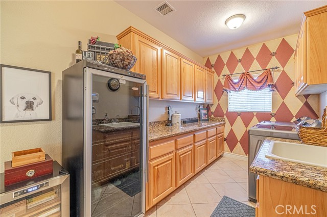 Image 31 of 72 For 2534 Desert Rose Drive