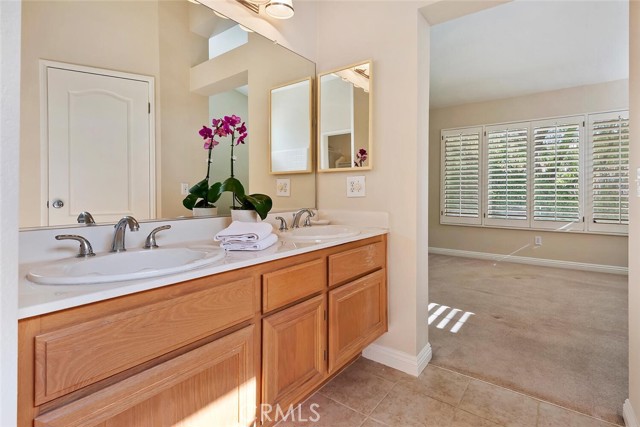 Detail Gallery Image 18 of 37 For 30385 Falls Dr, Castaic,  CA 91384 - 3 Beds | 2 Baths