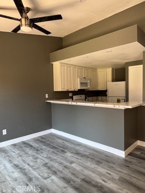 Image 4 of 13 For 994 La Costa Drive N203