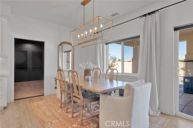 Detail Gallery Image 17 of 71 For 8357 Macron, Oak Hills,  CA 92344 - 4 Beds | 3 Baths