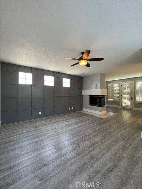 Detail Gallery Image 9 of 44 For 406 Goldenwest St, Huntington Beach,  CA 92648 - 3 Beds | 2/1 Baths