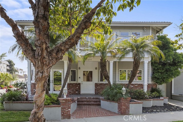 Detail Gallery Image 1 of 64 For 5894 E Appian Way, Long Beach,  CA 90803 - 4 Beds | 3/1 Baths
