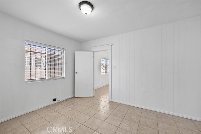 Detail Gallery Image 12 of 40 For 1220 W 92nd St, Los Angeles,  CA 90044 - 4 Beds | 2 Baths