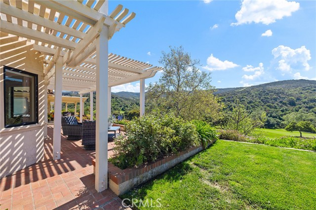 29122 Laurel Valley Drive, Vista CA: https://media.crmls.org/medias/d1b8e67d-6545-47a7-980d-422a94d40946.jpg