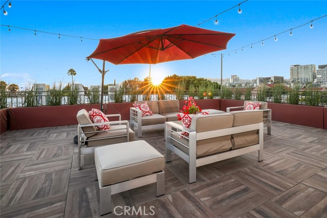 Detail Gallery Image 31 of 34 For 5820 La Mirada Ave #403,  Hollywood,  CA 90038 - 2 Beds | 2 Baths