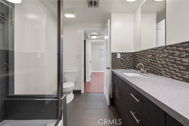 Detail Gallery Image 34 of 52 For 12759 Elkwood St, North Hollywood,  CA 91605 - 4 Beds | 3 Baths