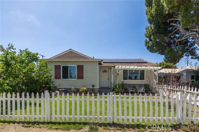 Image 2 for 4223 Hackett Ave, Lakewood, CA 90713