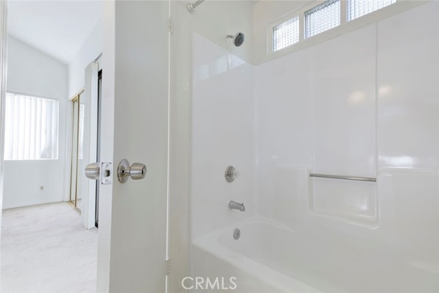 Detail Gallery Image 29 of 30 For 604 N Kenwood St #1,  Glendale,  CA 91206 - 3 Beds | 2/1 Baths