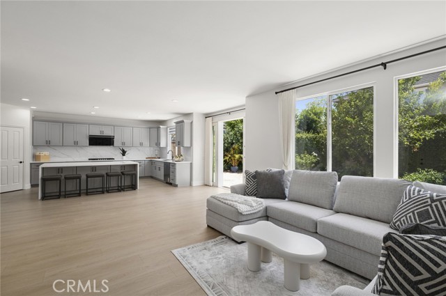 37 Pheasant Creek, Irvine CA: https://media.crmls.org/medias/d1bbdd7a-c3fb-46b0-979f-60e9edbae755.jpg