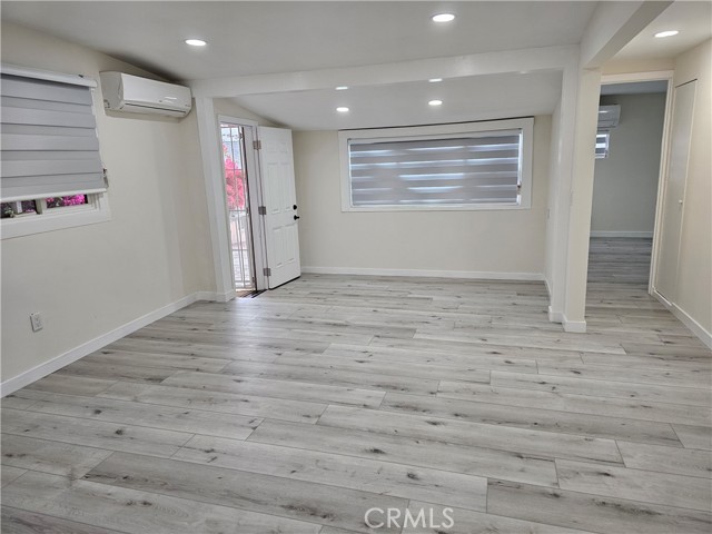 2547 Hermosa Avenue, Montrose CA: https://media.crmls.org/medias/d1bc24c2-423d-4dd5-b91a-cdc45cd67c24.jpg