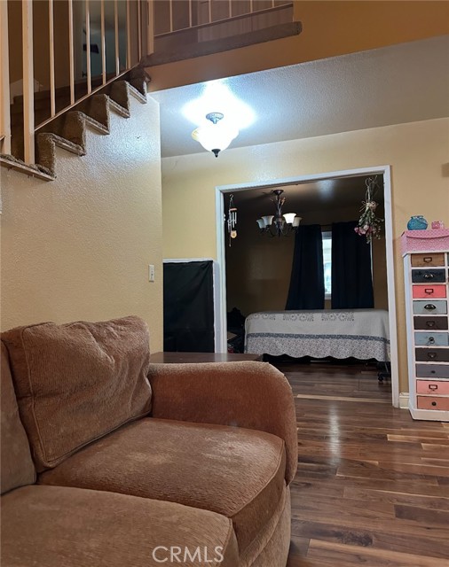 Detail Gallery Image 12 of 13 For 1510 Karon St, Redlands,  CA 92374 - 4 Beds | 3 Baths