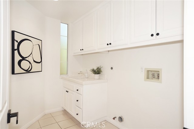 Detail Gallery Image 37 of 70 For 1074 Westcreek Ln, Westlake Village,  CA 91362 - 3 Beds | 2/1 Baths