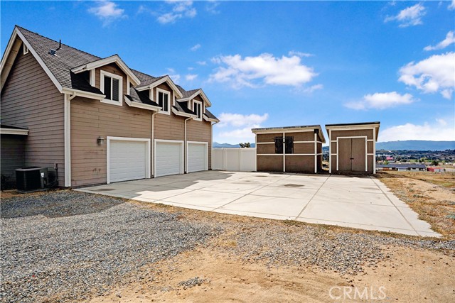 Detail Gallery Image 4 of 57 For 49501 Ironwood, Aguanga,  CA 92536 - 4 Beds | 3 Baths