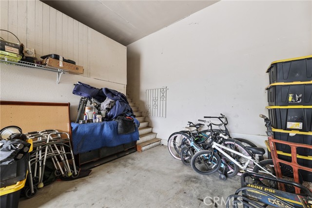 8963 Bold Ruler Lane, Jurupa Valley CA: https://media.crmls.org/medias/d1bed21e-68d8-43c0-a192-0545232cb69d.jpg